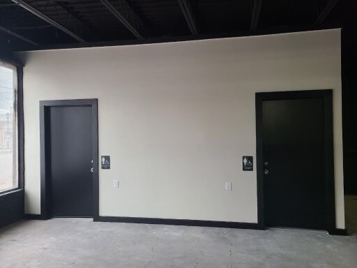 More Photos Of 301 Adams St, Houston Light Manufacturing For Sale