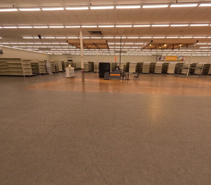 More Photos Of 8539 Elk Grove Blvd, Elk Grove Freestanding For Lease