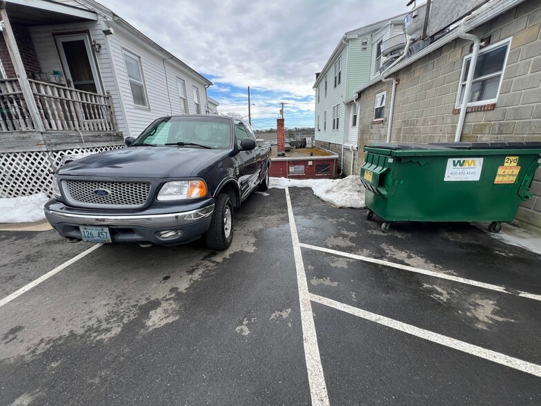 More Photos Of 357 Main St, East Greenwich Restaurant For Sale