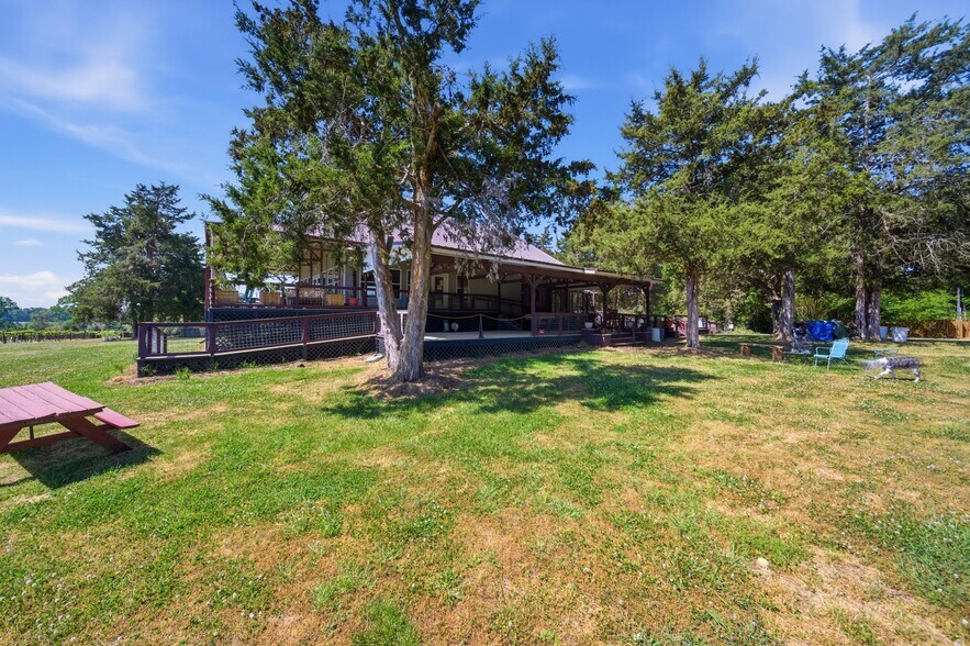 More Photos Of 1650 Dusty Rd, Newberry Winery Vineyard For Sale