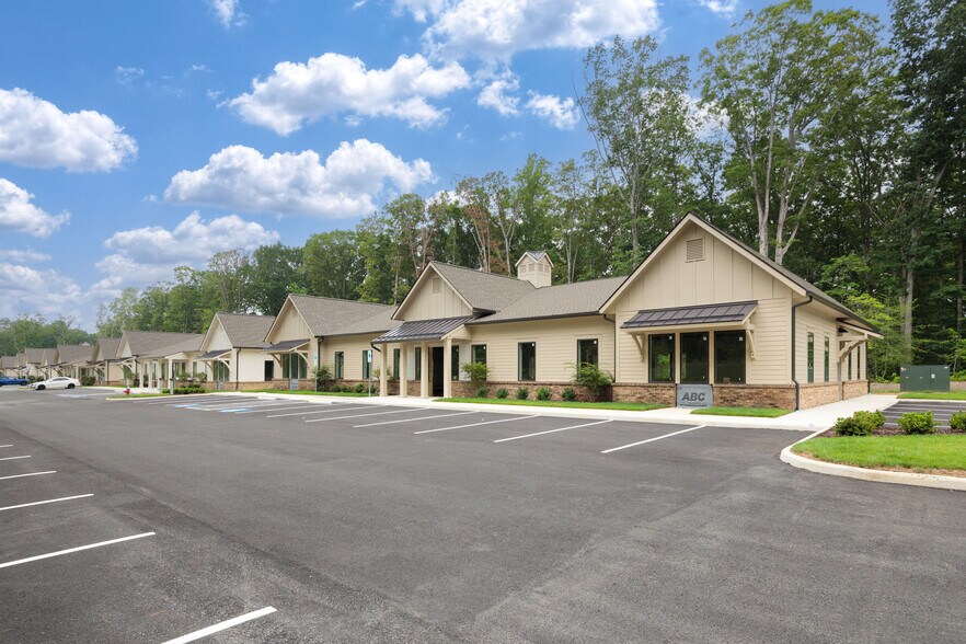 More Photos Of 12868 Patterson Ave, Richmond Office For Sale