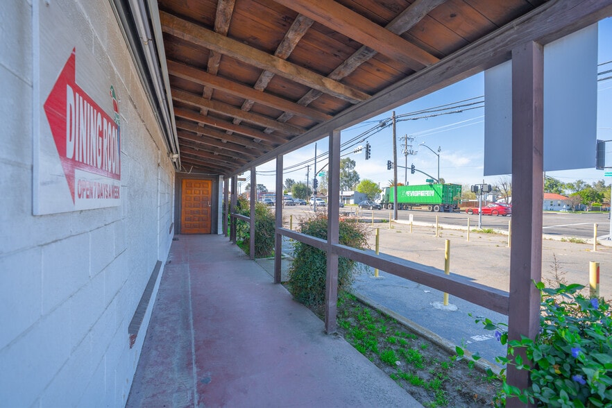 More Photos Of 1711 E Pacheco Blvd, Los Banos Apartments For Sale