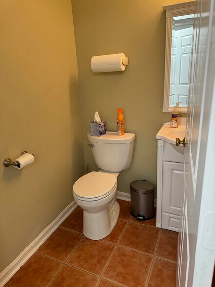 More Photos Of 6 Auer Ct, East Brunswick Office For Sale