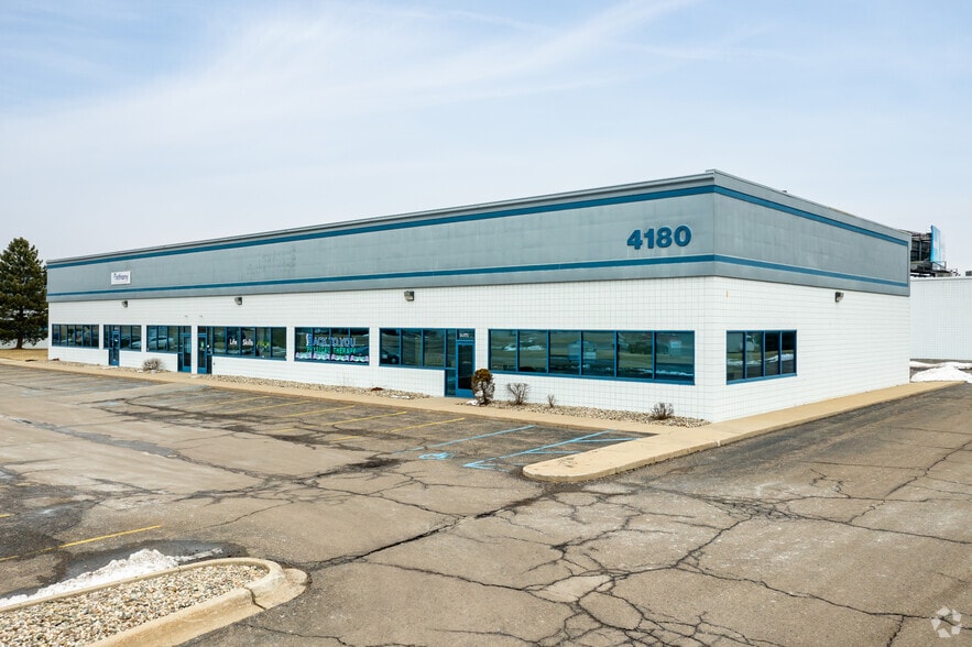 More Photos Of 4180 Pier North Blvd, Flint Light Distribution For Lease