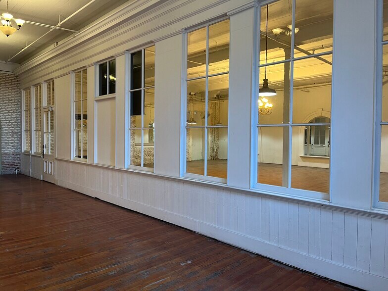 More Photos Of 940-942 Tyler St, Benicia Flex For Lease