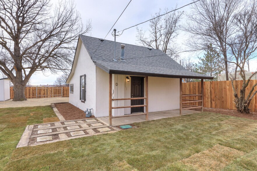 More Photos Of 218 N Avenue C, Kuna Apartments For Sale