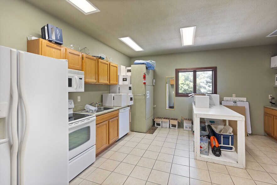 More Photos Of 2211 E 640th Pl, Ursa Winery Vineyard For Sale