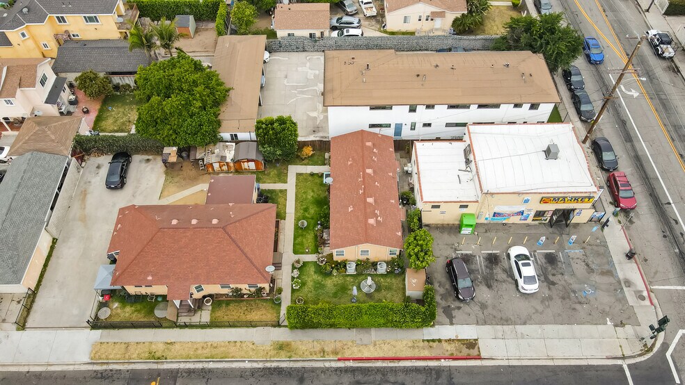 More Photos Of 4813 W 104th St, Inglewood Storefront Retail Residential For Sale
