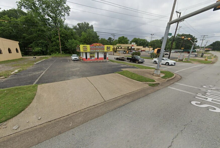 More Photos Of 1734 S High St, Longview Storefront Retail Office For Sale