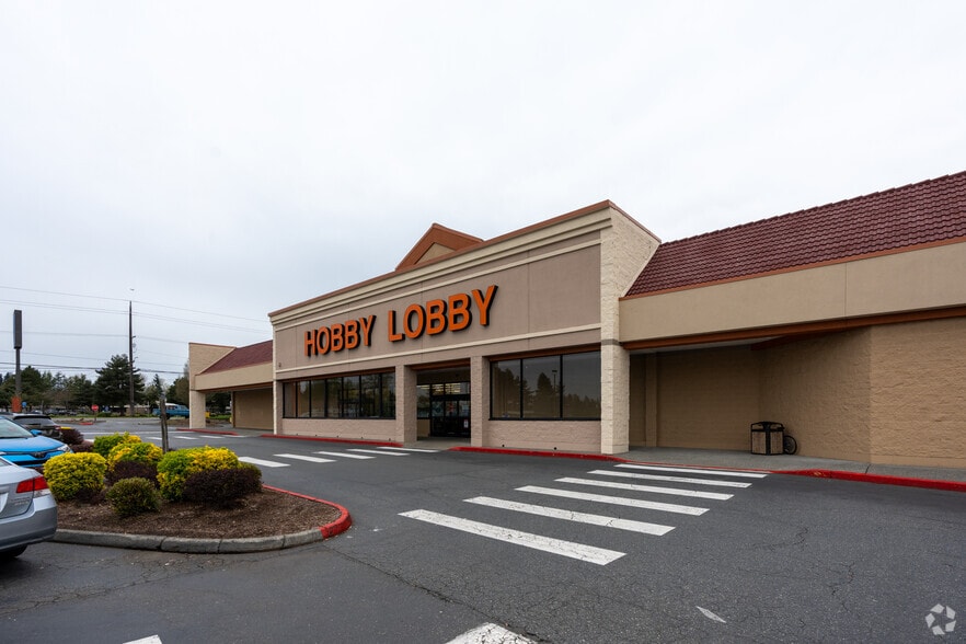 Primary Photo Of 10011-10115 Evergreen Way, Everett General Retail For Lease