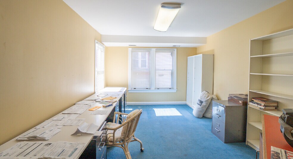 More Photos Of 7030 Carroll Ave, Takoma Park Storefront Retail Office For Sale