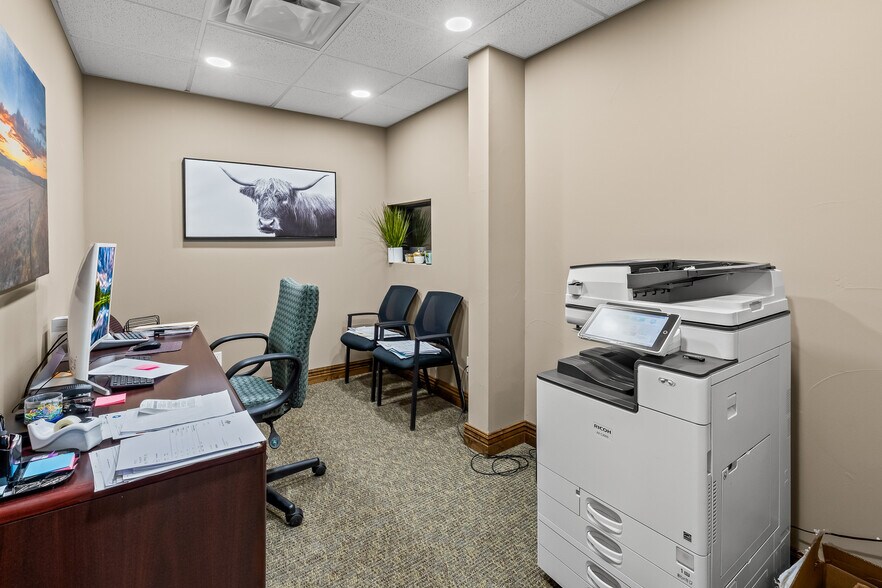 More Photos Of 4540 Venture Dr, Johnstown Distribution For Sale