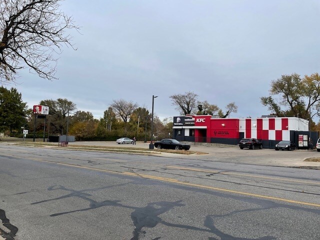 More Photos Of 6607 Prospect Ave, Kansas City Freestanding For Sale