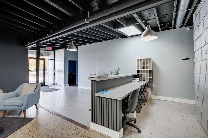 More Photos Of 628 E Parent Ave, Royal Oak Office Residential For Lease