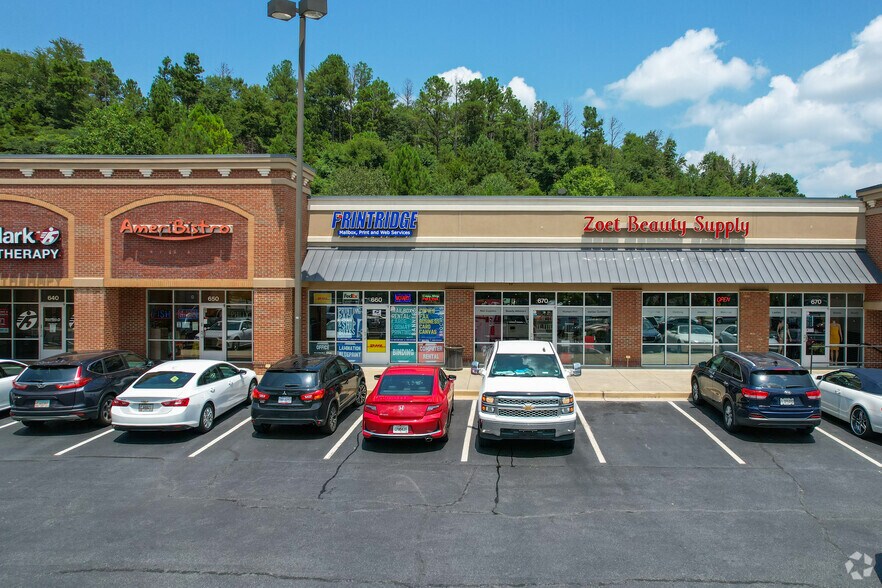 More Photos Of 1025 Veterans Memorial Hwy SE, Mableton Unknown For Lease