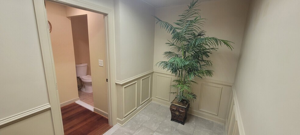 More Photos Of , Silver Spring Office For Sale