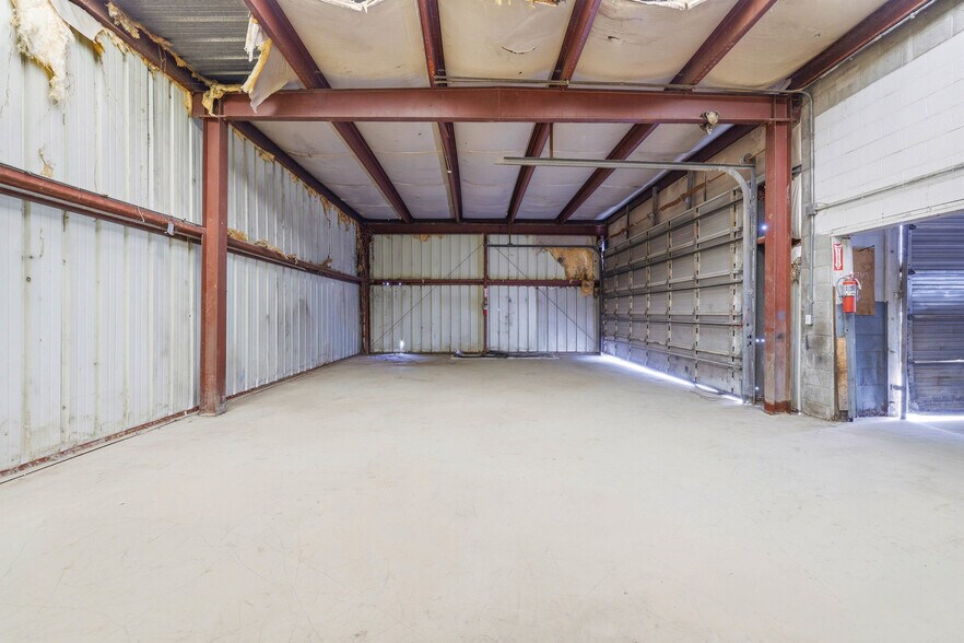 More Photos Of 2676 Van Giesen St, Richland Industrial For Sale