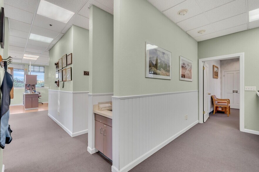 More Photos Of 418 Aviation Blvd, Santa Rosa Medical For Sale