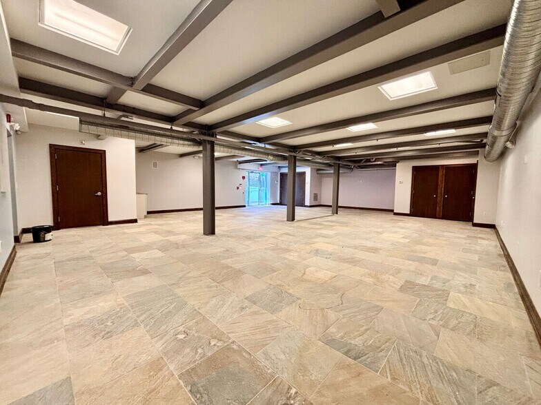 More Photos Of 3000 Summer St, Stamford Freestanding For Lease