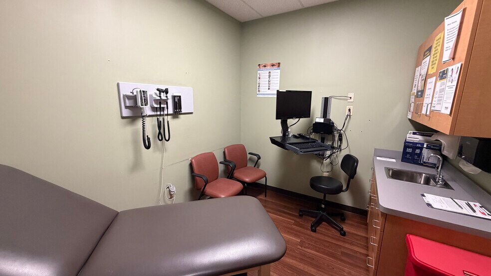 More Photos Of 4379 Easton Ave, Bethlehem Medical For Lease