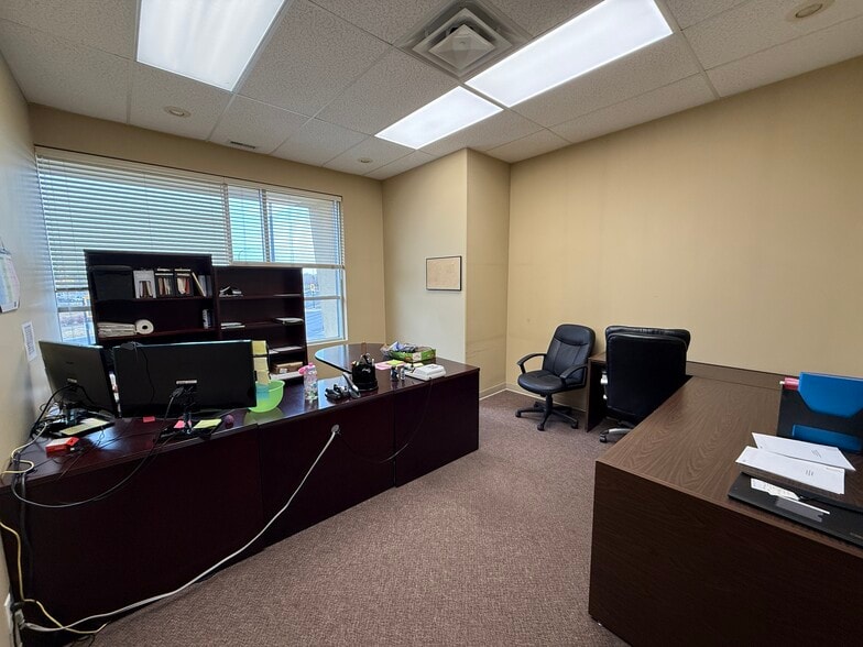More Photos Of 5212 48 St, Red Deer Office For Sale
