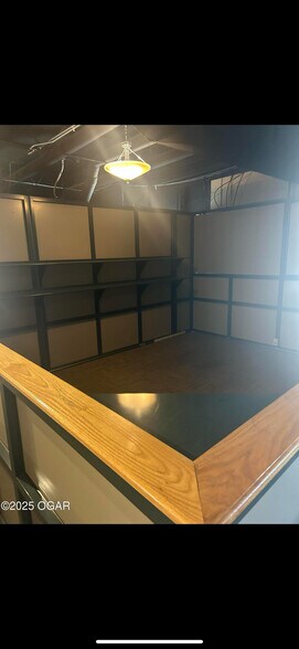 More Photos Of 108 Dairy st, Monett Office For Sale