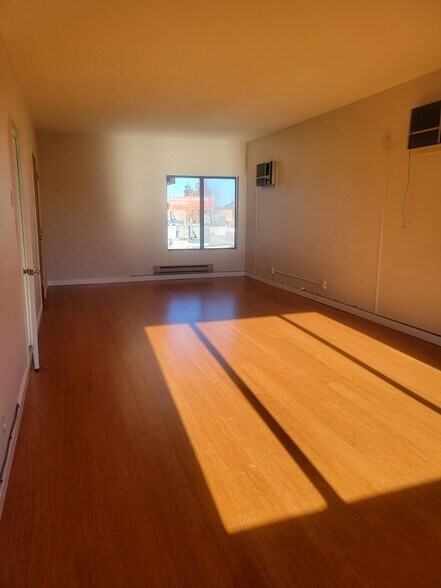 More Photos Of 5263 Claremont Ave, Oakland Loft Creative Space For Sale