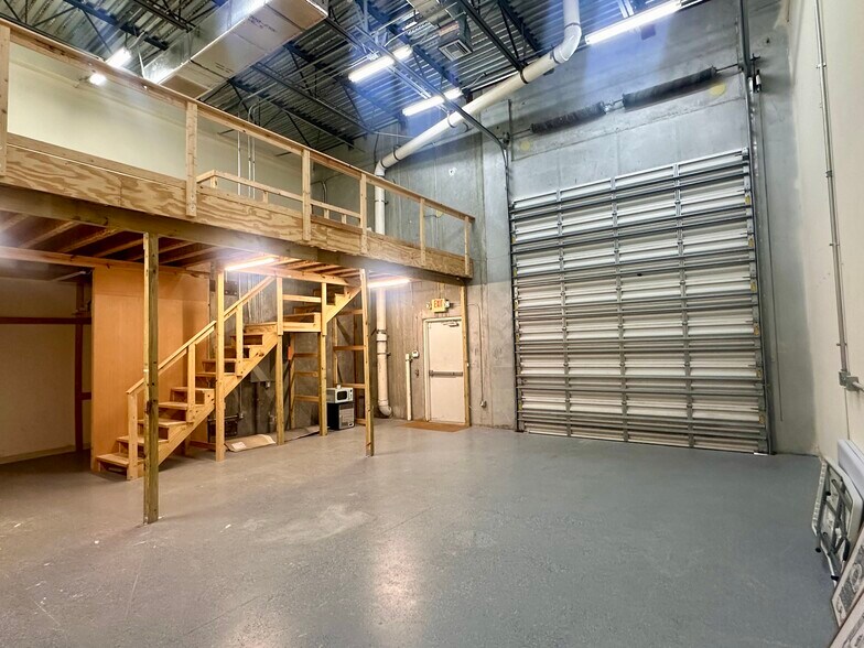 More Photos Of 3764-3790 SW 30th Ave, Fort Lauderdale Warehouse For Sale