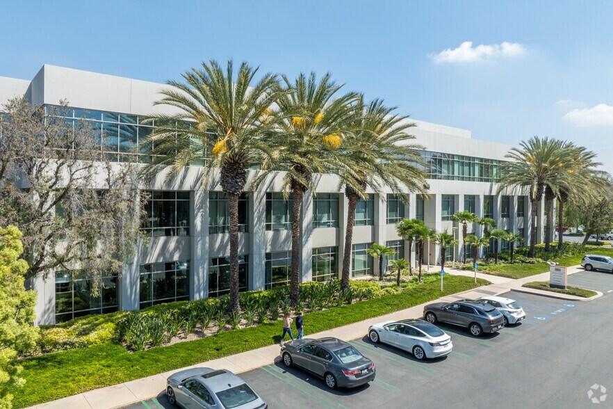 More Photos Of 2855 Michelle Dr, Irvine Office For Lease