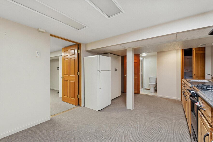 More Photos Of 327 Spokane Ave, Whitefish Flex For Sale