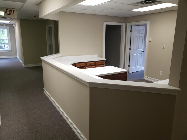 More Photos Of 160 Bastille Way, Fayetteville Office For Lease
