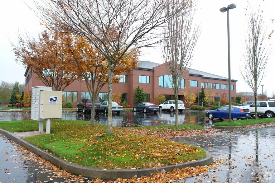 More Photos Of 650-680 Hawthorne Ave SE, Salem Unknown For Lease