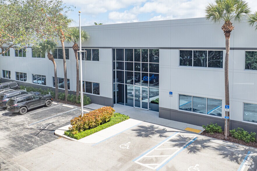 More Photos Of 6500 Park of Commerce Blvd, Boca Raton Light Distribution For Lease