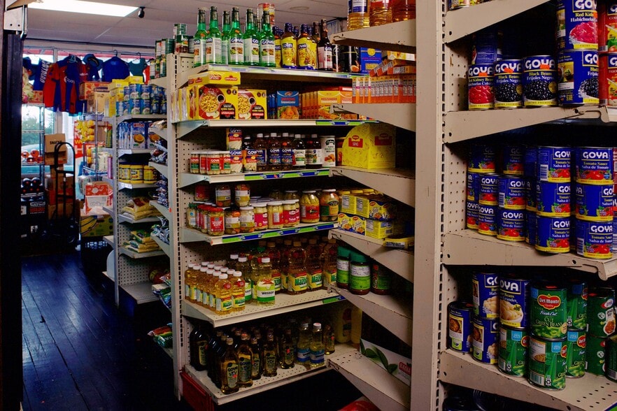 More Photos Of 63-75 Hancock St, Everett Apartments For Sale