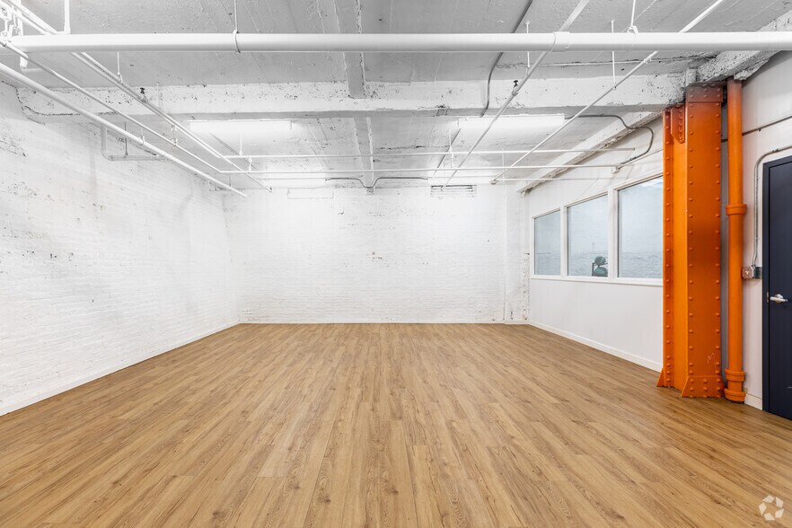 More Photos Of 11-15 Clinton St, Newark Apartments For Lease