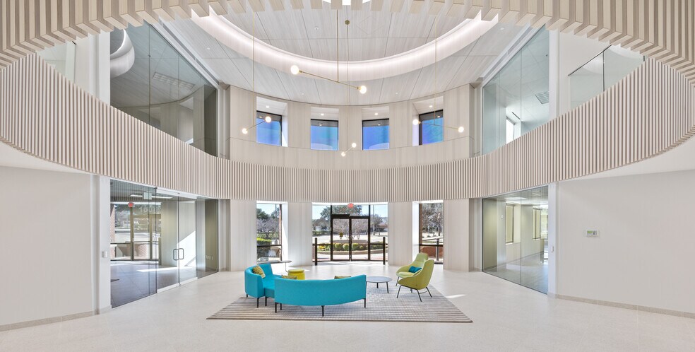 More Photos Of 10030 N MacArthur Blvd, Irving Office Residential For Lease