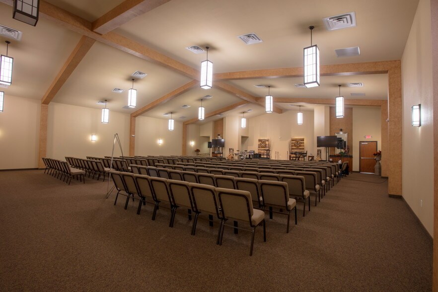 More Photos Of 601 Old Base Rd, Aurora Religious Facility For Sale