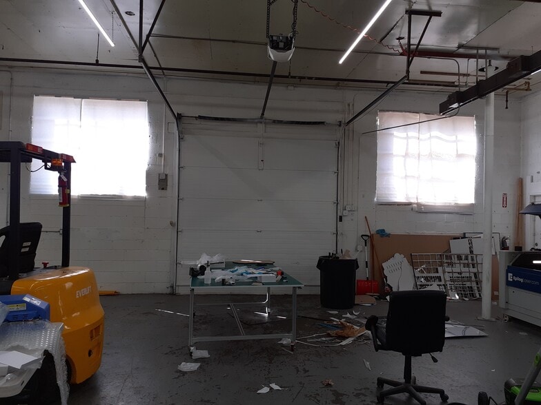More Photos Of 31 Walnut St, New Windsor Township Industrial For Sale