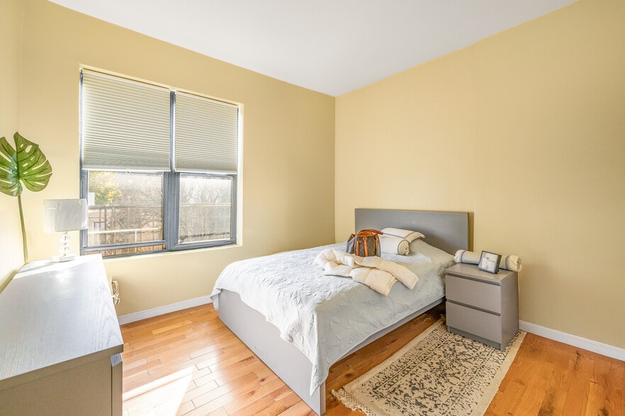 More Photos Of 3414 33rd St, Astoria Apartments For Sale