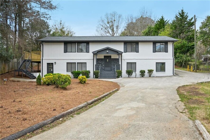 Primary Photo Of 4421 Lee Rd, Snellville Apartments For Sale