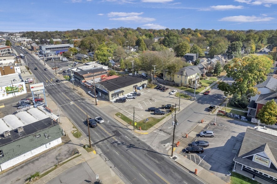 More Photos Of 407 Gallatin Ave, Nashville Restaurant For Lease