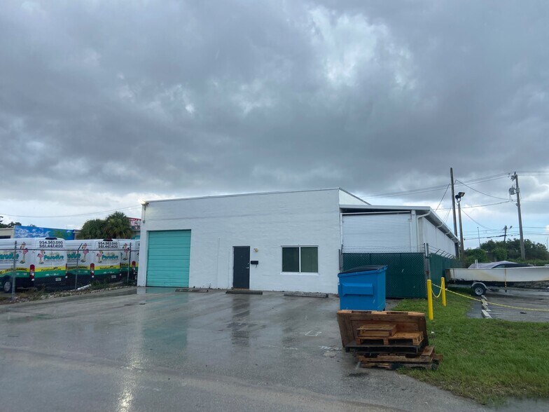 Primary Photo Of 340 SW 21st Ter, Fort Lauderdale Warehouse For Lease