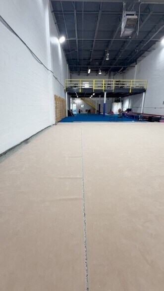 Primary Photo Of 3852 Dulles South Ct, Chantilly Industrial For Lease