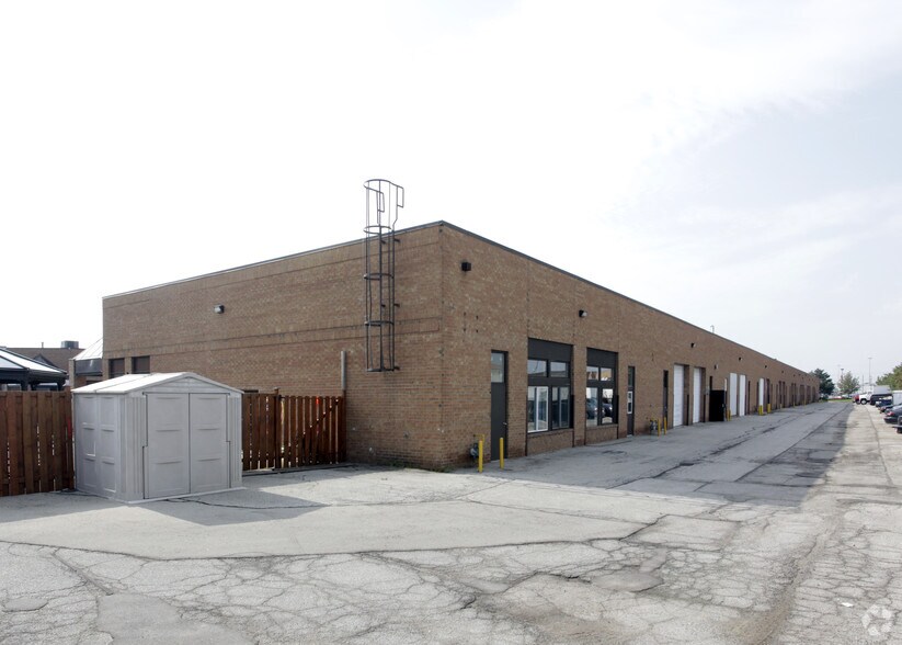 More Photos Of 785 Pacific Rd, Oakville Flex For Lease