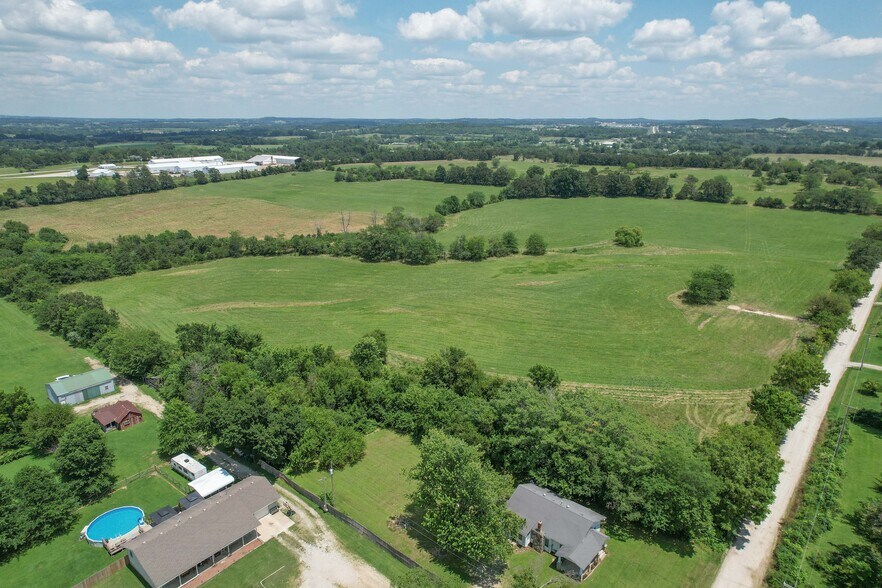 More Photos Of TBD Sunshine St, Mountain Grove Land For Sale
