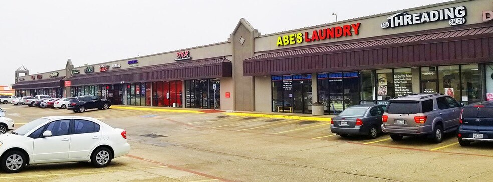 More Photos Of 2216-2280 N Collins St, Arlington Unknown For Lease