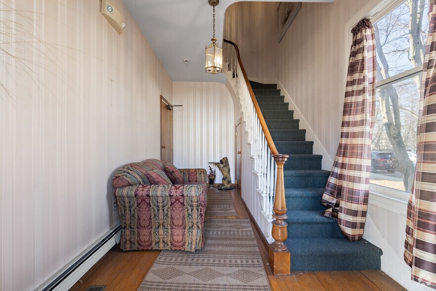 More Photos Of 31 Cherry St, Milford Office For Sale