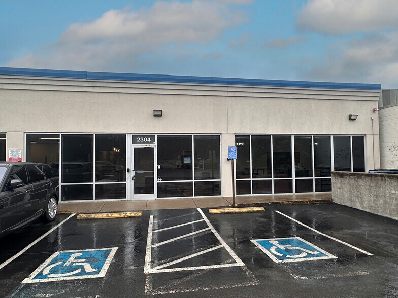 More Photos Of 2304 West End Ave, Nashville Unknown For Lease