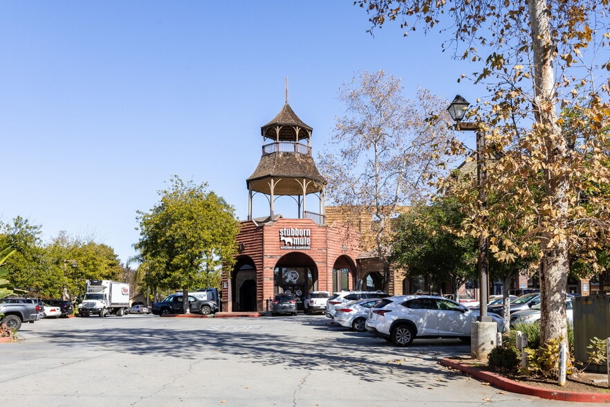More Photos Of 536-661 W Arrow Hwy, San Dimas Freestanding For Sale