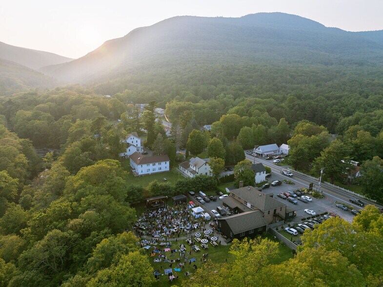 More Photos Of 3311 Route 23A, Palenville Restaurant For Sale